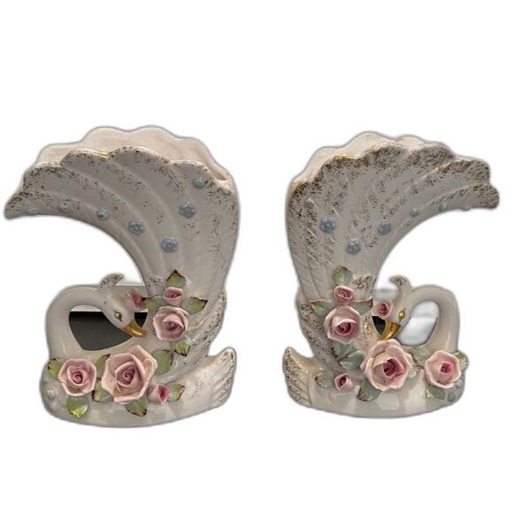 2 Vintage Bone China Decorative Matching Swan Vases NAPCO Made in Japan EUC - Picture 1 of 5